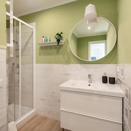Apartamento Grande, Terrazzato Perfetto Per Famiglie E Gruppi